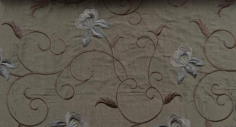 VINE & ROSES fabric in And Roses Coffee - Catania Silks