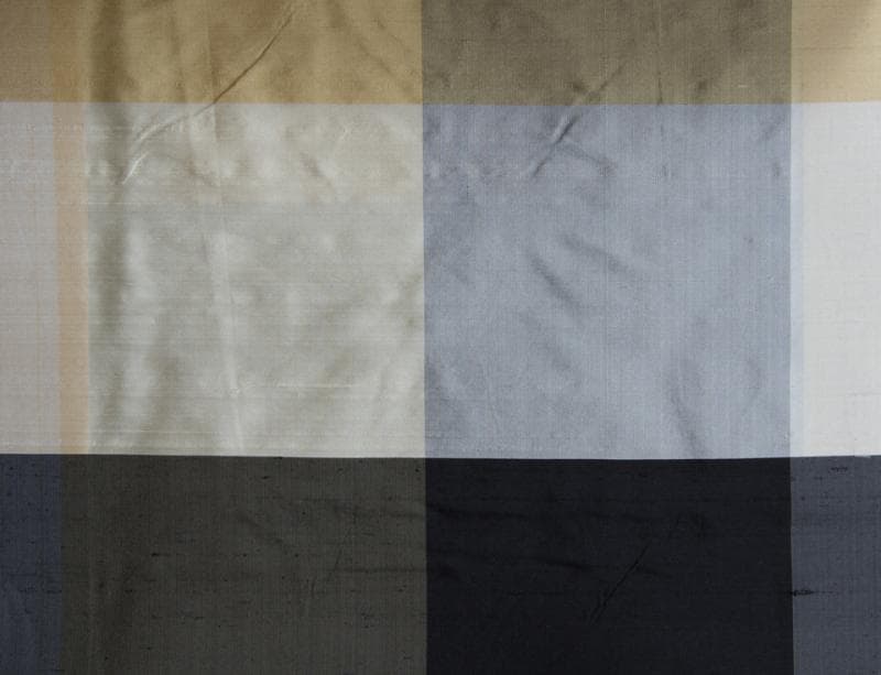 duoponi check fabric in Silk Dupioni Checks Flora - Catania Silks
